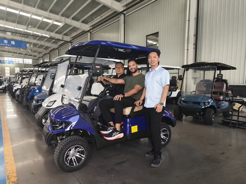 Paraguayan clients visited our factory and signed a long-term cooperation agreement.