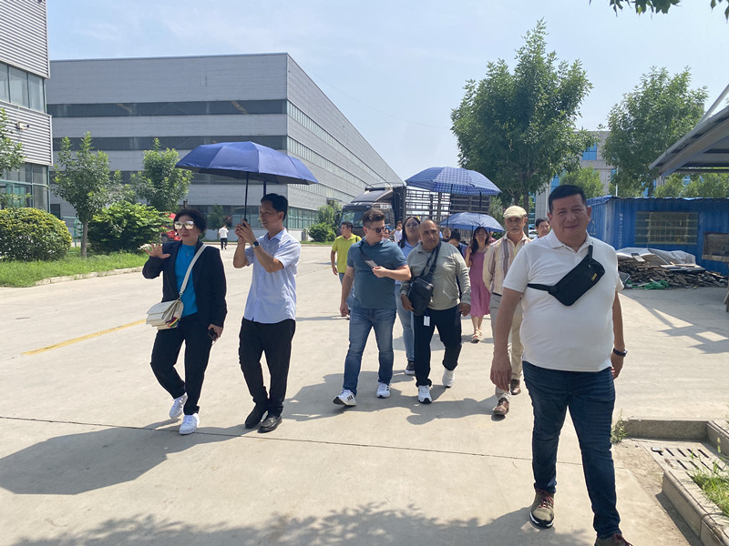 Компания нашей группы успешно установила стратегическое партнерство с RCPG Group из Мексики.