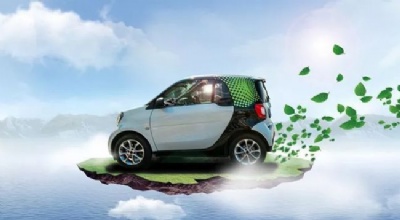 Доля автомобилей на новых источниках энергии в общей стоимости экспорта автомобилей увеличилась.