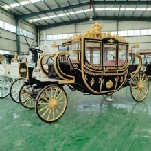 Horse Carriage Wedding Style Park Sightseeing Tour Carriages for Sale Drawn Wheeled Vehicle Retro Cart